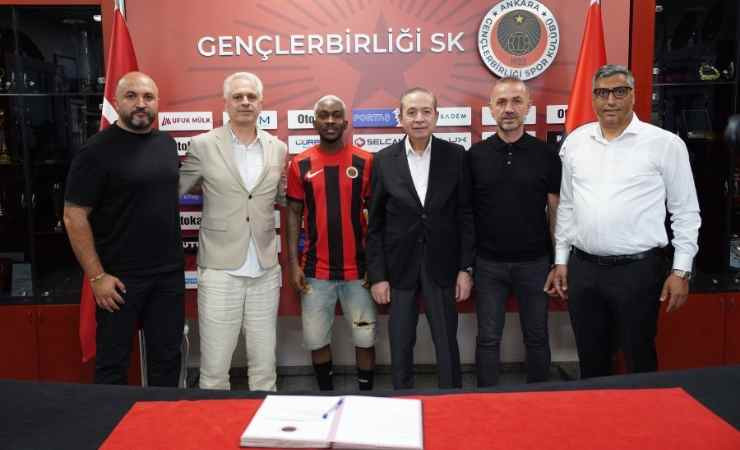 Gençlerbirliği Henry Onyekuru ile 2 yıllık sözleşme imzaladı