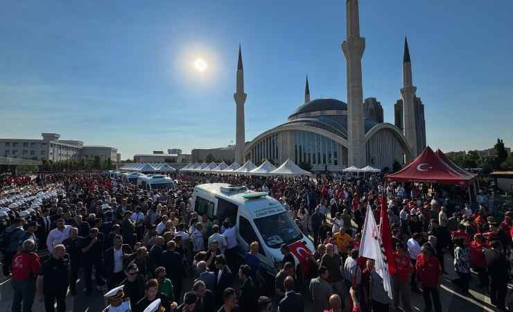 Orman şehitleri Ankara'da son yolculuklarına uğurlandılar