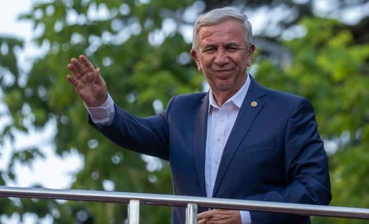 Mansur Yavaş: Hukuk ve demokrasi olmadığında ekmek olmuyor