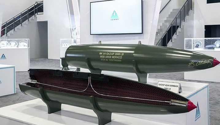 IDEF 2025'te bir ilk: GAZAP ve HAYALET uçak bombaları sergilendi!