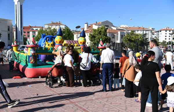 Pursaklar Belediyesi'nin Çocuk Şenliği çocukların yüzünü güldürmeye devam ediyor - Resim : 5