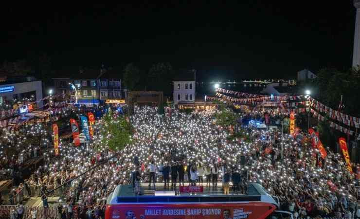 Özgür Özel: CHP'nin olduğu yerden değil olmadığı yerden korkun