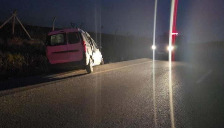 Gölbaşı'nda sürücüsünün direksiyon hakimiyetini kaybettiği araç takla attı: 3 yaralı