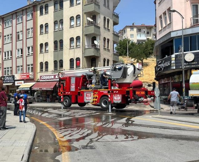 Akyurt'ta çıkan baca yangını korkuttu!