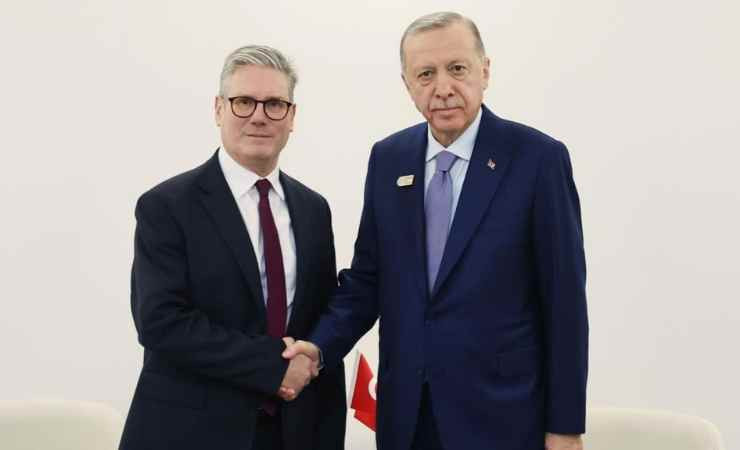 Cumhurbaşkanı Erdoğan İngiltere Başbakanı  Starmer ile Gazze'yi görüştü