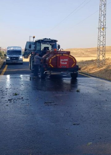 Elmadağ'da ağaca çarpıp alev alan araçta sürücünün burnu bile kanamadı