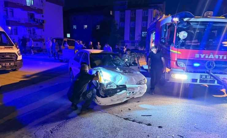 Polatlı'da trafik kazasında araç yan yattı, 1 kişi yaralandı!