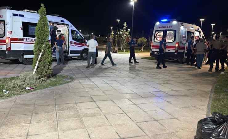 Sincan Park'ta bıçaklı kavga: 3 kişi yaralandı