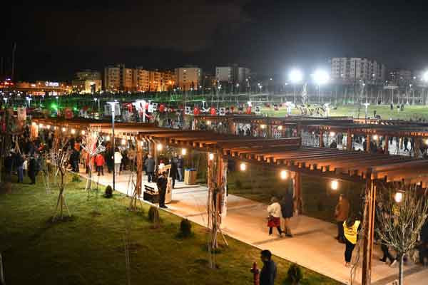 Ankara'da sandalyesini, çayını, çekirdeğini alan buraya koşsun: Bu park herkese göre! - Resim : 2