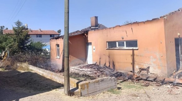 Elmadağ'da süt toplama deposunda yangın çıktı