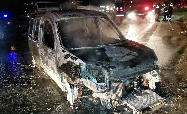 Samsun-Ankara karayolunda seyir halindeki tır alev alev yandı: 1 kişi yaralandı! - Resim : 2