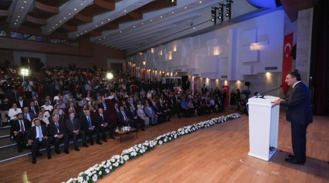 Cumhurbaşkanı Yardımcısı Yılmaz, Yapay Zeka Mühendisliği Tezli Yüksek Lisans Programı’na katıldı - Resim : 2