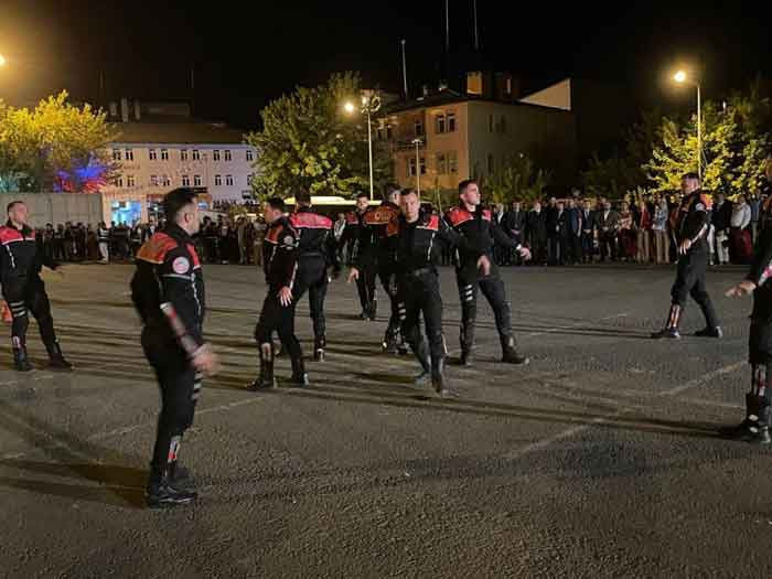 Ankara Emniyet Müdürlüğü Yunus ekiplerinden nefes kesen gösteri! - Resim : 2