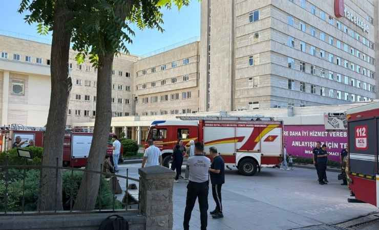 Hacettepe Üniversitesi Hastanesi'nde çıkan yangını itfaiye söndürdü