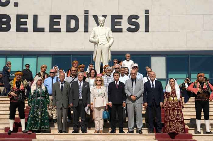 Etimesgut Belediyesi'nin 30 Ağustos Zafer Bayramı coşkusu göklerde başladı - Resim : 3