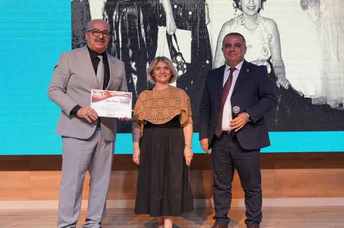Etimesgut Belediyesi'nin 30 Ağustos Zafer Bayramı coşkusu göklerde başladı