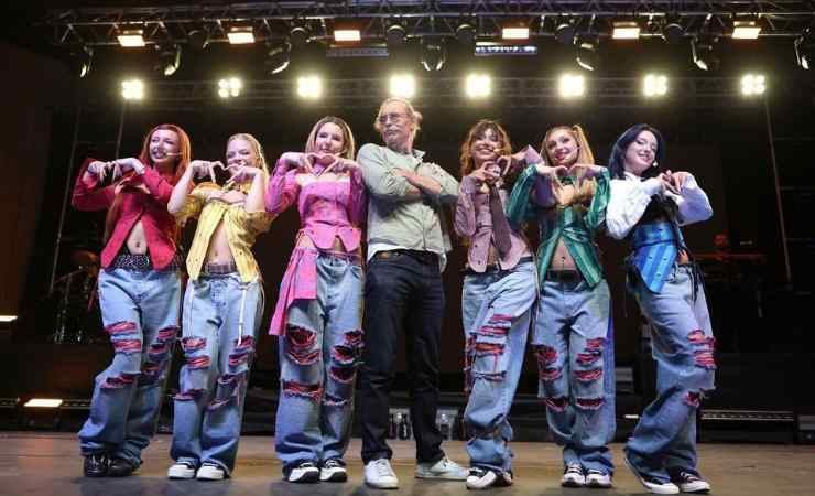 Etimesgut Belediyesi 30 Ağustos kutlamalarına Manifest ve Heybensena konserleriyle başladı - Resim : 3