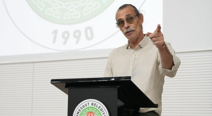Başkan Beşikcioğlu öğretmen tanışma toplantısında konuştu!