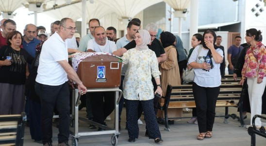 Keçiören'de boşanma aşamasındaki eşi tarafından öldüren kadın defnedildi