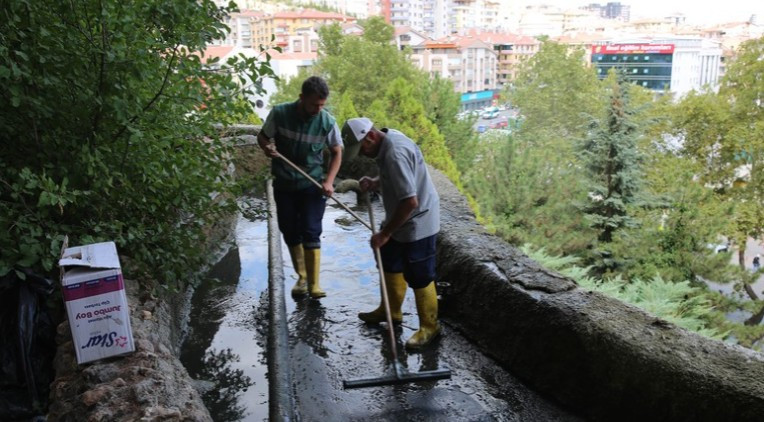 Büyük Keçiören Şelalesi'nde sonbahar öncesi bakım çalışmaları başladı