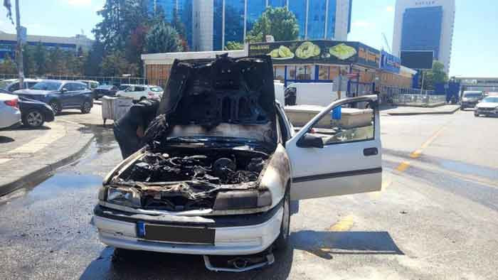 Altındağ'da seyir halinde alev alan araç panik yarattı - Resim : 2