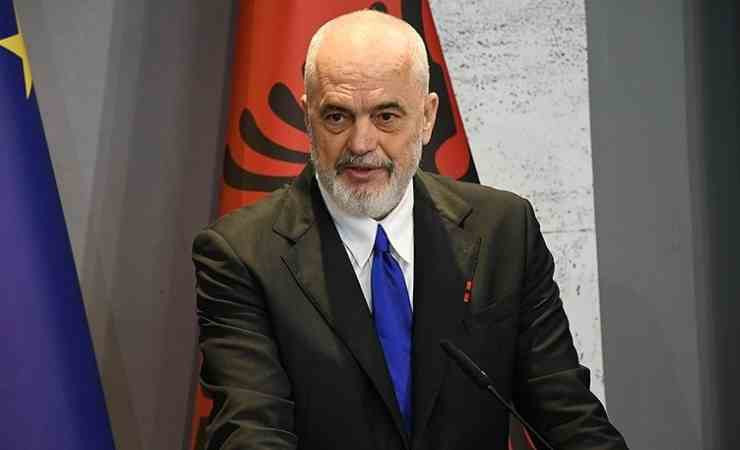 Arnavutluk Başbakanı Rama'dan enteresan bakan ataması