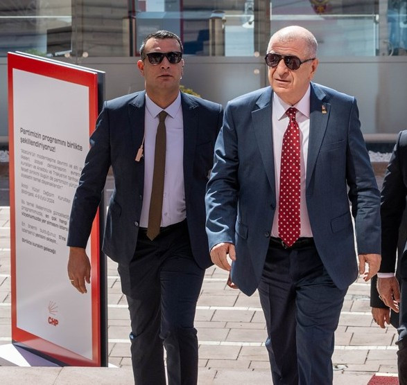 CHP Genel Başkanı Özgür Özel, Ümit Özdağ ile Ankara'da görüştü - Resim : 3