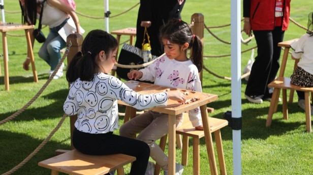 Ankara'dan yola çıkan 'Geleneksel Oyunlar Tırı' 42'nci durağında