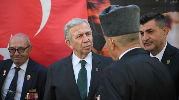 Başkan Yavaş, gazi ve şehit yakınlarıyla bir araya geldi