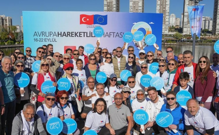 Etimesgut Belediyesinden Göksu Parkı'nda yürüyüş ve uçurtma etkinliği - Resim : 5