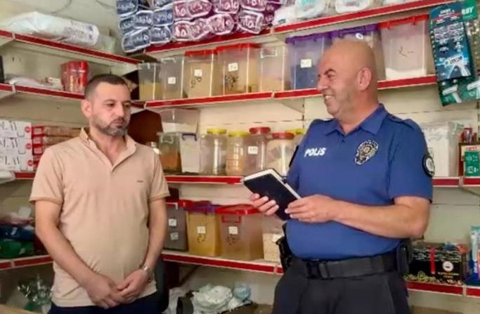 Ankaralı polis memuru 'zimem defteri' geleneğini sürdürdü - Resim : 2