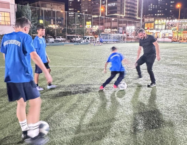 Pursaklar Belediye Başkanı Çetin'den sporculara moral ziyareti - Resim : 3