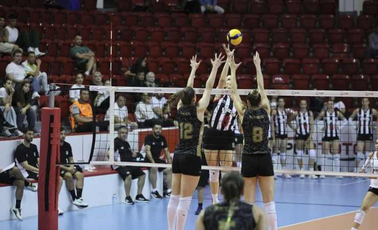 Ankara'da Ahmet Göksu Özel Voleybol Turnuvası'nda ikinci gün maçları tamamlandı