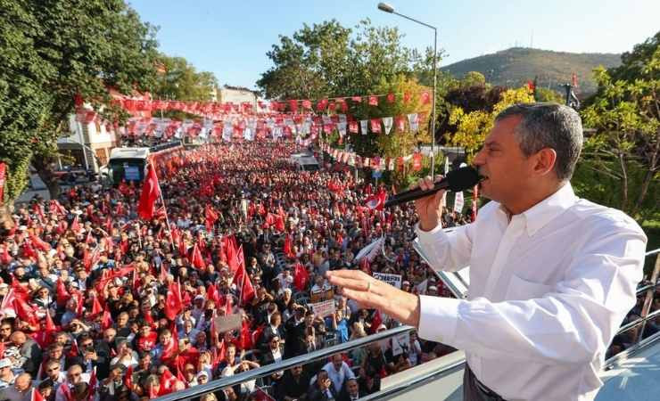 Özgür Özel: Mansur Yavaş’a uzanan kirli elleri bu millet kırar