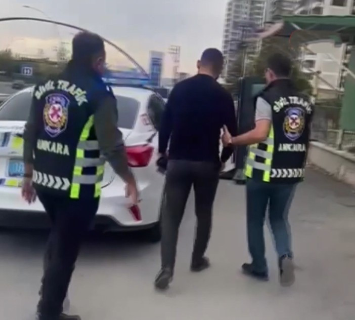 Ankara’da Protokol Yolu’ndaki sopalı sürücü yakalandı