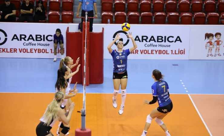 Ahmet Göksu Özel Voleybol Turnuvası'nda şampiyon belli oldu