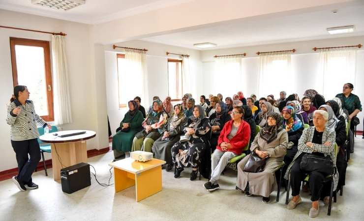 Altındağ Belediyesi'nde kadınlara kalp sağlığı anlatıldı