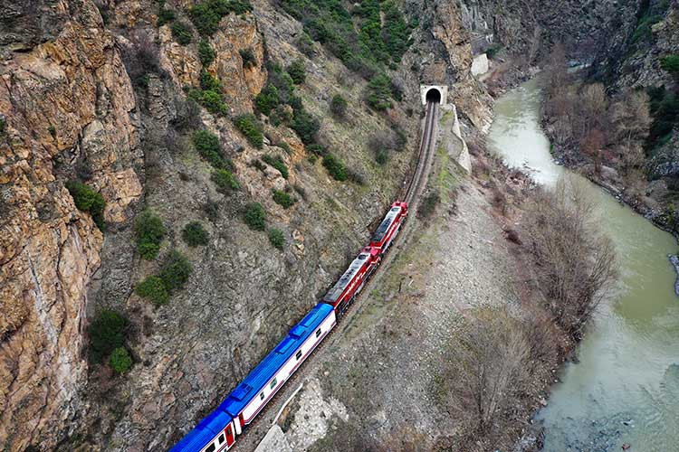 Sonbahar'da çok daha güzel, çok daha başka! Ankara'dan masalsı bir tren yolculuğu - Resim : 2