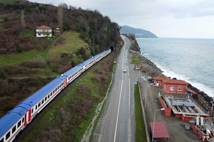 Sonbahar'da çok daha güzel, çok daha başka! Ankara'dan masalsı bir tren yolculuğu
