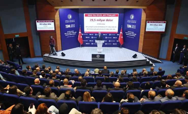 Ticaret Bakanı Ömer Bolat: Mal ihracatında rekor kırdık