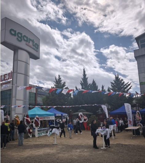 Kozmetik Teknolojileri Yarışması finali Ankara'da gerçekleştirildi - Resim : 3