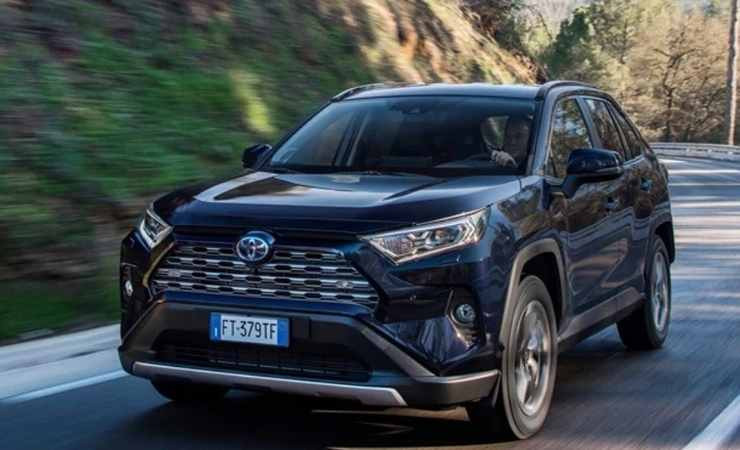Toyota RAV4 Hybrid için 692.500 TL indirimli satışlar başladı
