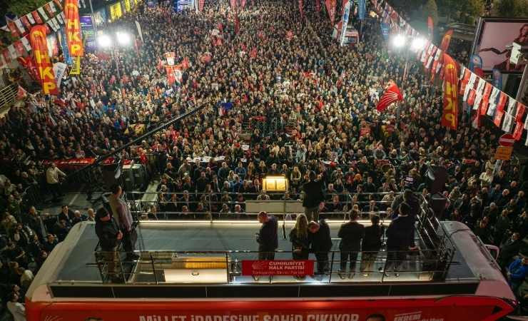 Özgür Özel: İftiracıları yargılamak için iddianameyi bekliyoruz