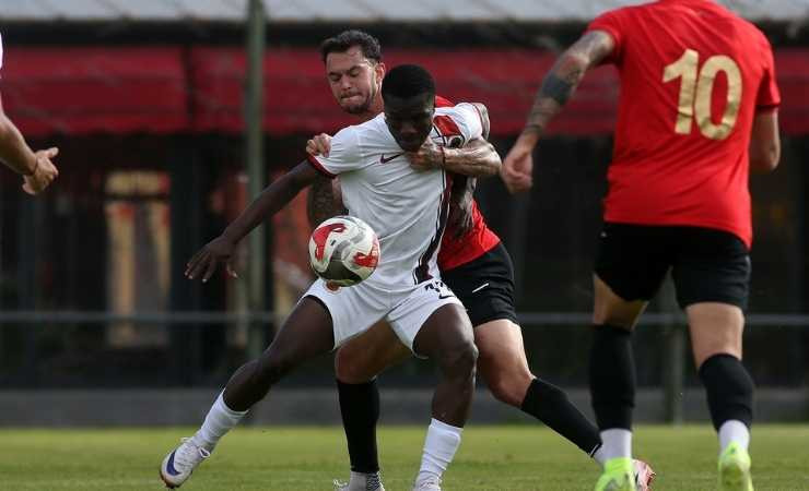 Gençlerbirliği A Takımı antrenman maçında U19 Takımı ile karşılaştı