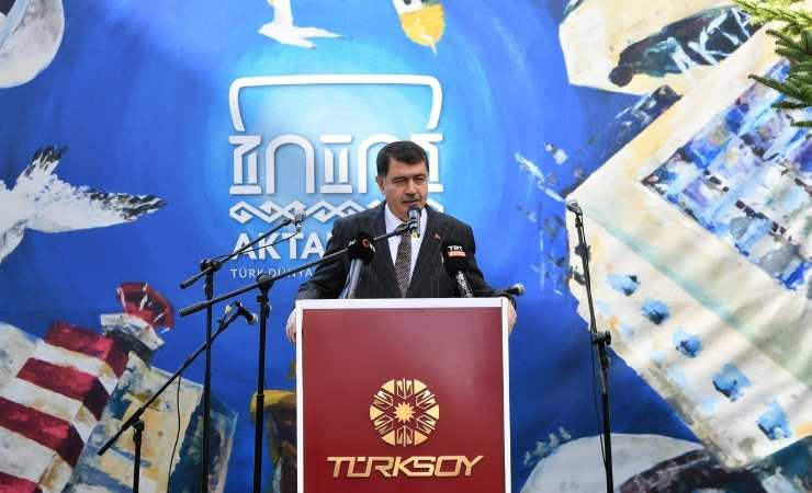 Ankara'ya kardeşliğin simgesi Kazak Yurt Çadırı hediye edildi