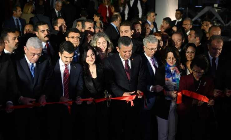 Özgür Özel: Tutuksuz yargılama talep ediyoruz