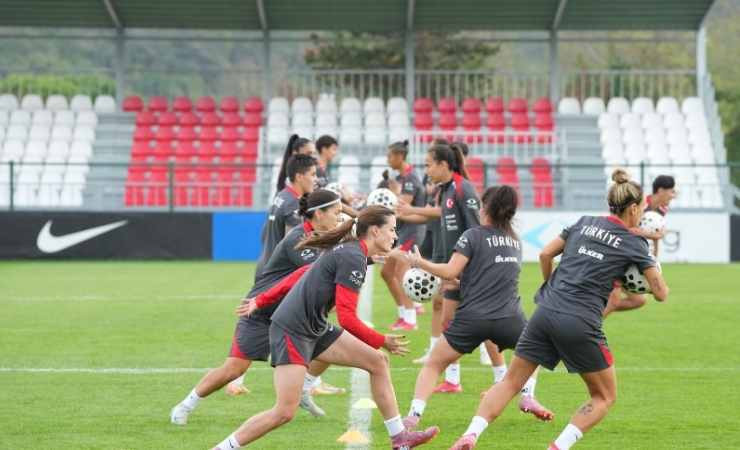 Kadın A Milli takımımız, hazırlıklarını tamamladı