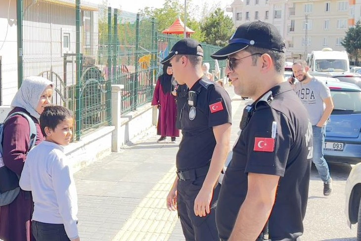 Keçiören Belediyesi Zabıta ekiplerinden güvenli trafik mesaisi