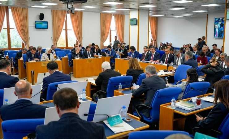 Cevdet Yılmaz'dan bütçe görüşmelerinde enflasyon mesajları