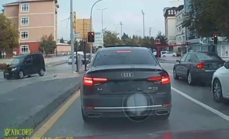 Etimesgut'ta otomobilin çarptığı kadın yaralanarak hastaneye kaldırıldı